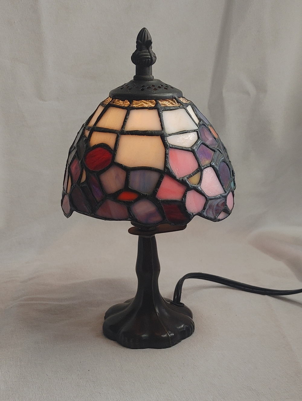 Stained Glass Table Lamp - Pink & Purple Mosaic